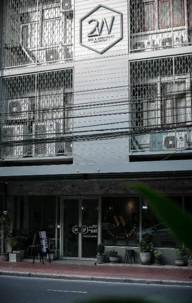 2W Bed & Breakfast Bangkok
