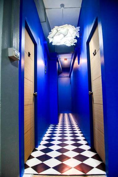 OYO 783 Brunch Marker Cafe & Hostels