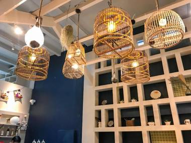 Kinnon Deluxe Hostel Coworking Cafe