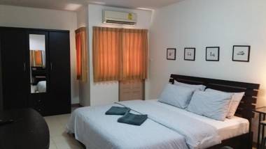 Arada Boutique Place