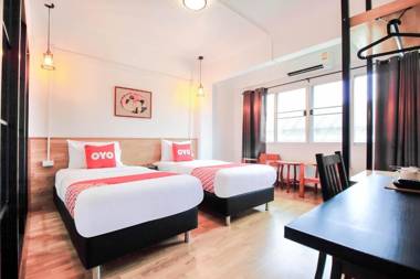 Capital O Vaccinated Staff - OYO 275 Kailub