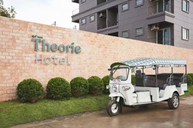 Theorie Hotel Sukhumvit 107 by Tolani (SHA Plus)