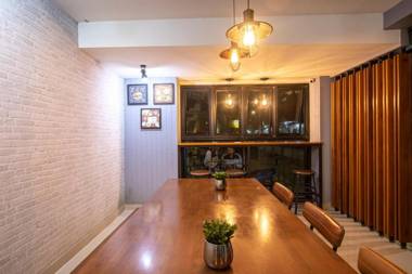 Salinsiri at Lat Krabang