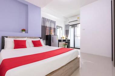 Salinsiri at Lat Krabang