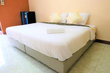 Goody Hotel (SHA Certified)