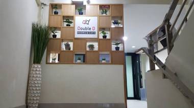 Double D Rooms & Cafe