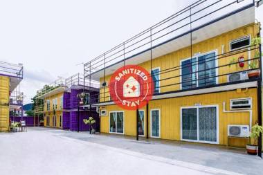 5 Chang Palace Hotel