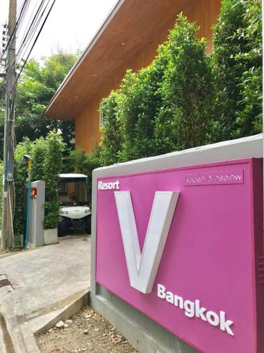Resort V - MRT Huai Khwang