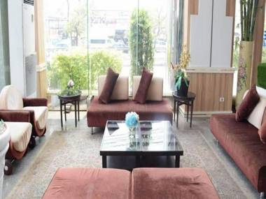 Bay Srinakarin Hotel