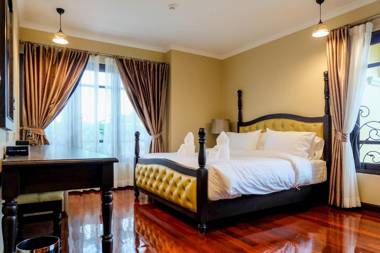 Siri Heritage Bangkok Hotel - SHA Extra Plus