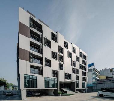 Baan Mae Suvarnabhumi Airport