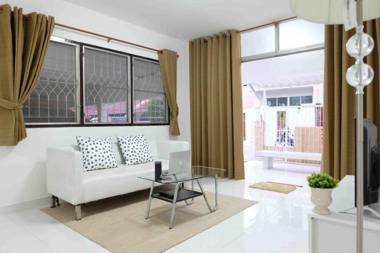 Chatuchak Art & Nature House ( 3-6 pers. )