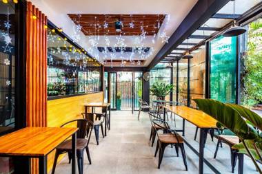 Penyos Service Apartment