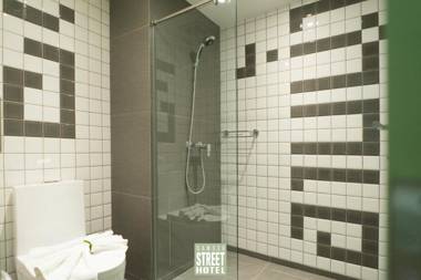 Samsen Street Hotel - SHA Extra Plus