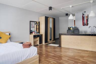 Bangkok Impact Popular Comdominium