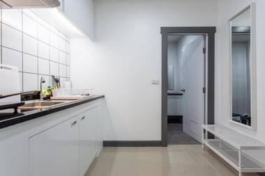 P4 Silom Large 2beds full kitchen WIFI 4-6pax