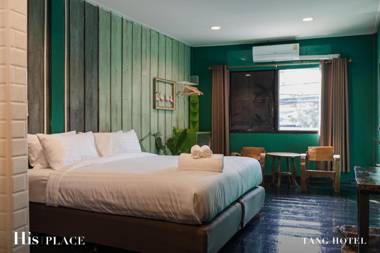 Tang House - Flamingo