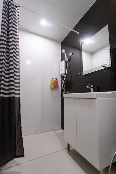 U1 Large 2 bed rooms BTS Udomsuk
