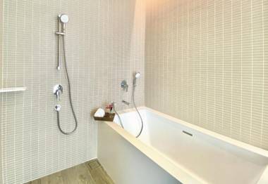 Oakwood Suites Bangkok - SHA Extra Plus