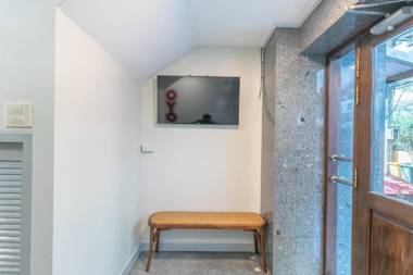 OYO 818 Suksomboon Residence