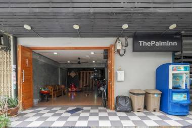 OYO 935 The Palm Apartment