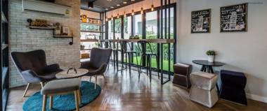 B-LOFT 115Sukhumvit 115 Cozy Apartment