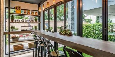 B-LOFT 115Sukhumvit 115 Cozy Apartment