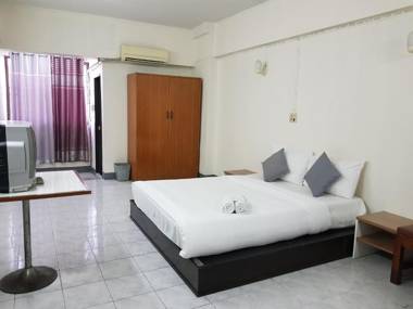 โรงแรมวินบางนา Win Bangna Hotel