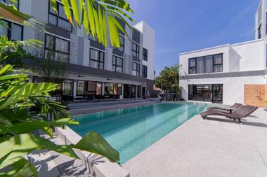 Gate43 airport hotel (SHA Plus)