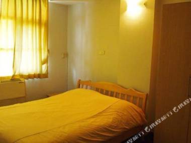 Le Vanvarothai Saladaeng Residence