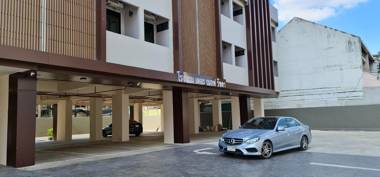 THE NEUF RATCHADA HOTEL (SHA Certified)