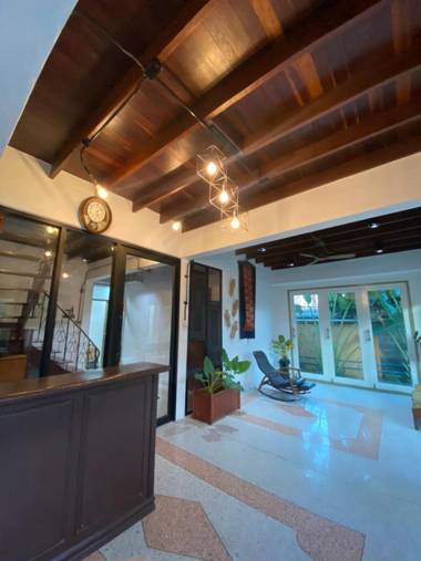 Airport one station hometel suvarnabhumi (SHA Extra Plus)