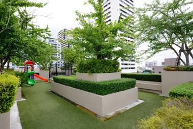 Ten Ekamai Residences