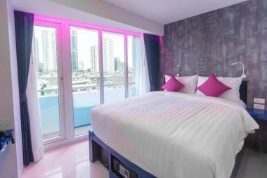 Spark Hotel Sukumvit 16 (SHA Extra Plus)