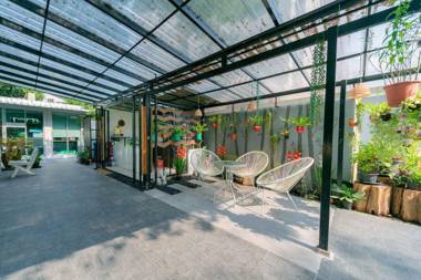 Modern Unit at LumpiniSathon by Sabai Bangkok