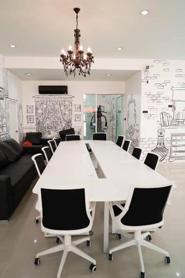 Roomquest Sukhumvit 50