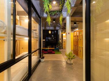 Khaosan Social Capsule Hostel