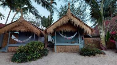 Sea Love Beach Bar & Bungalows