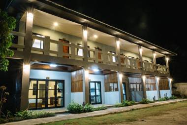 Billabong Hotel and Cafe