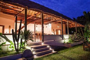 Baan Yai tropical villa resort