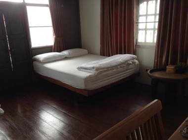 Baan Rare Guesthouse