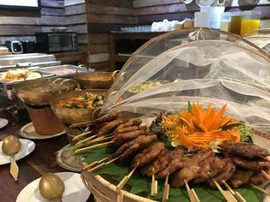 Brown House Hotel - SHA Extra Plus