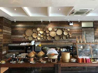 Brown House Hotel - SHA Extra Plus