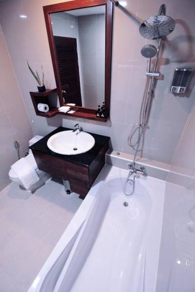 Nonghan Grand Hotel and Resort