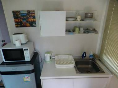 1 Double bedroom Apartment with Swimming pool security and high speed WiFi