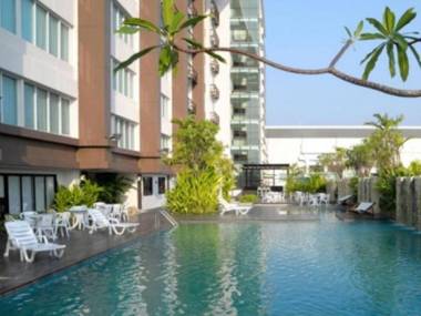 Sunee Grand Hotel and Convention Center