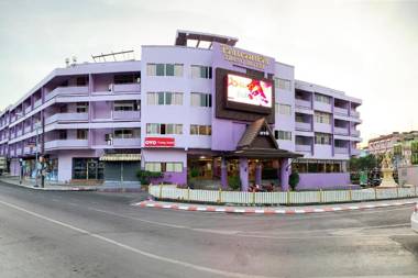 OYO 565 Trang Hotel