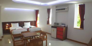 J2 Hotel Maesot