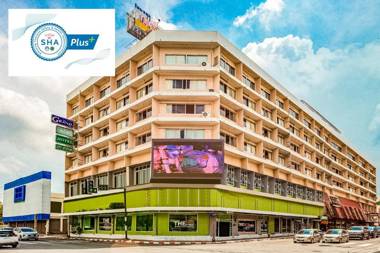 OYO 441 Grand Thara Hotel