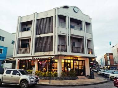 Nakorn De Sukhothai Hip Hotel